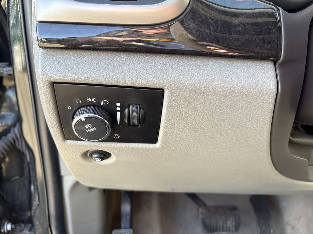 Used 2012 Jeep Grand Cherokee Laredo image 12