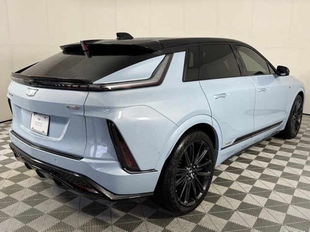 New 2026 Cadillac Lyriq V AWD/4WD image 9