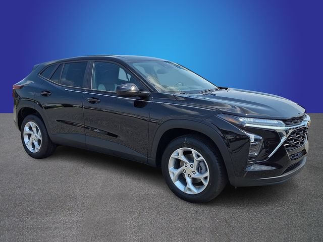 New 2026 Chevrolet Trax LS w/ LS Convenience Package FWD image 3