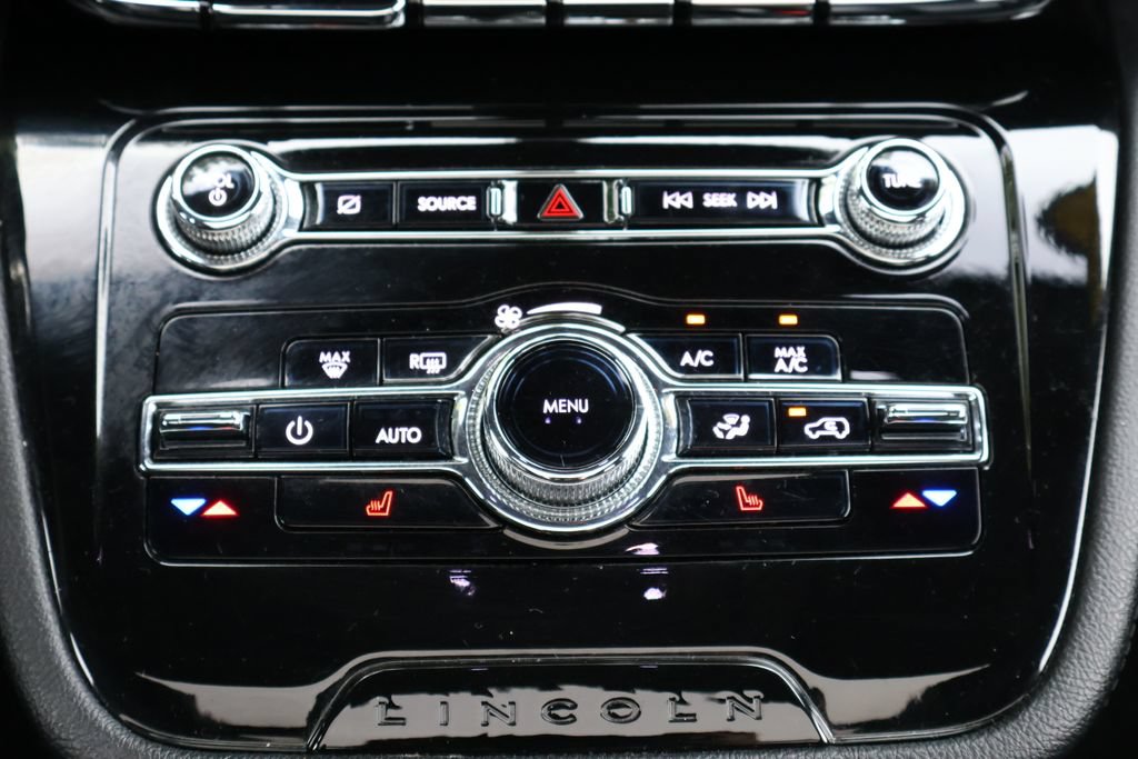 Used 2022 Lincoln Corsair Grand Touring AWD/4WD image 18