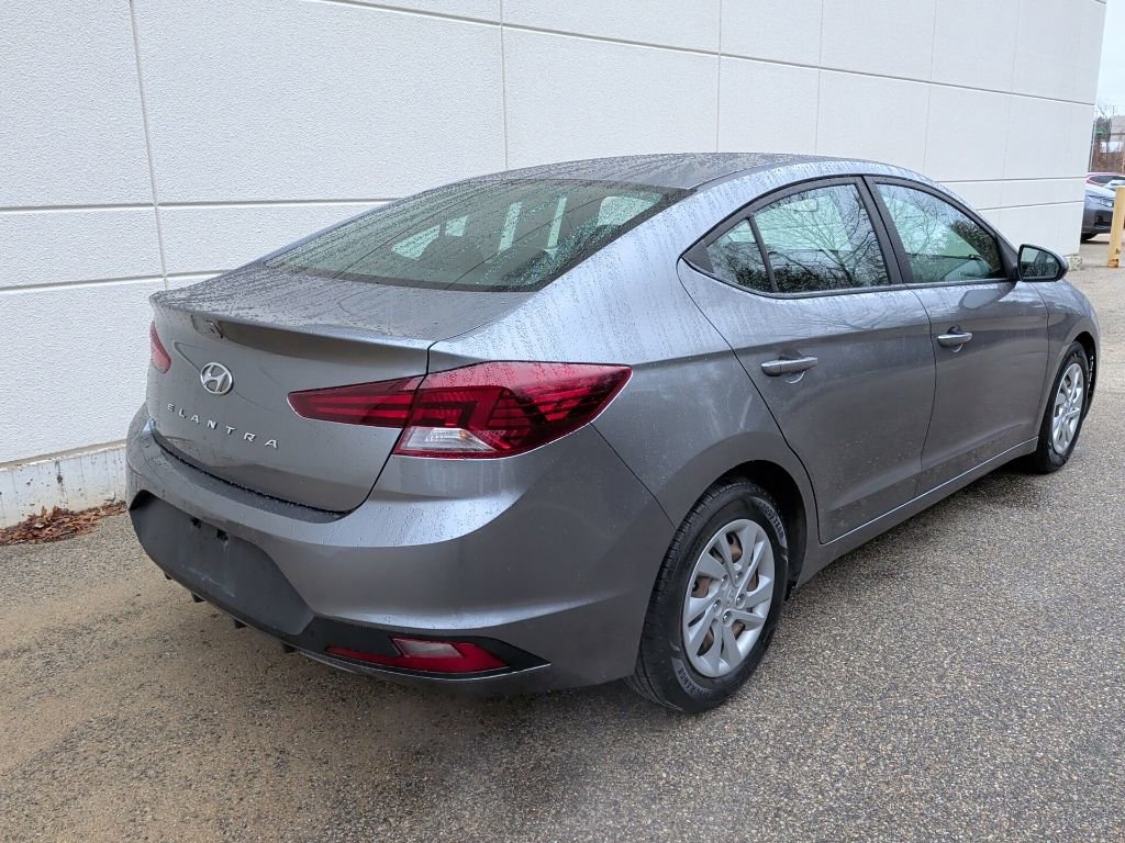 Used 2019 Hyundai Elantra SE w/ Cargo Package image 7