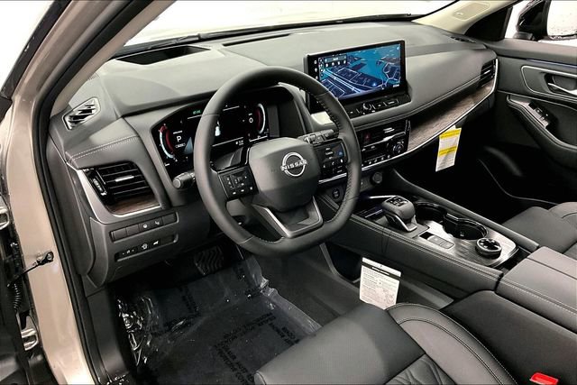 New 2026 Nissan Rogue Platinum image 7