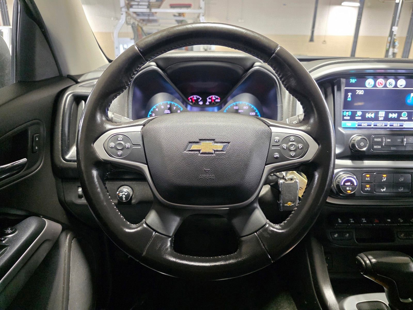 Used 2017 Chevrolet Colorado ZR2 image 30