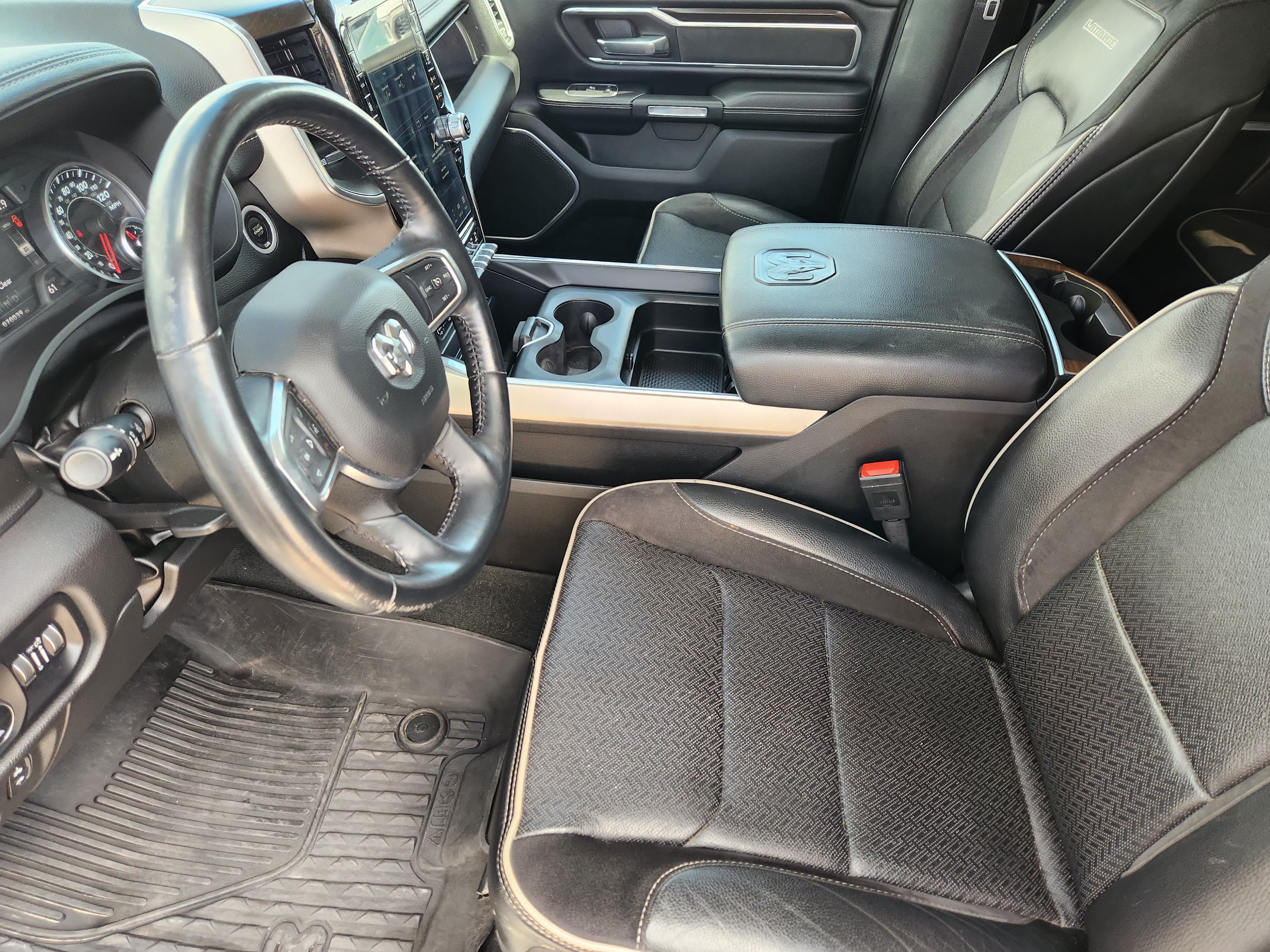 Used 2022 RAM 1500 Laramie AWD/4WD image 14