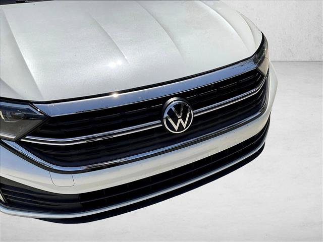 Used 2024 Volkswagen Jetta SEL FWD image 26