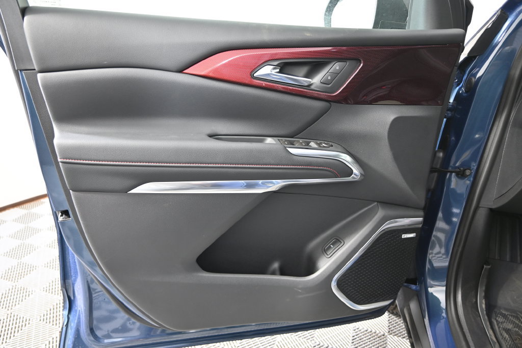 New 2026 Chevrolet Traverse Z71 w/ Enhanced Driving Package AWD/4WD image 19