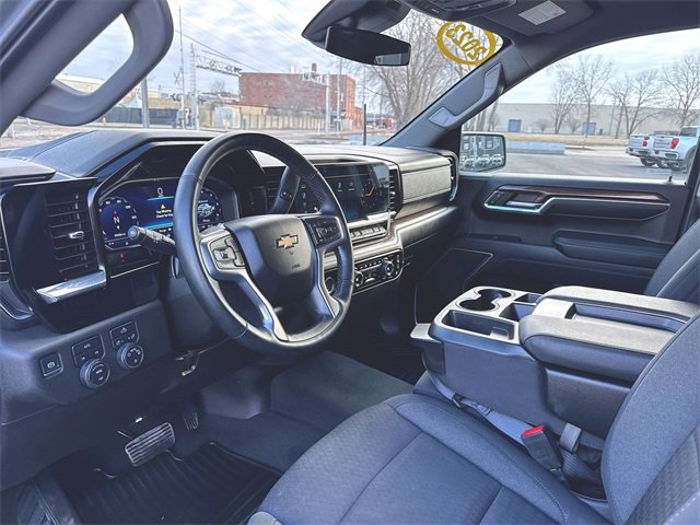 Used 2023 Chevrolet Silverado 1500 LT image 10