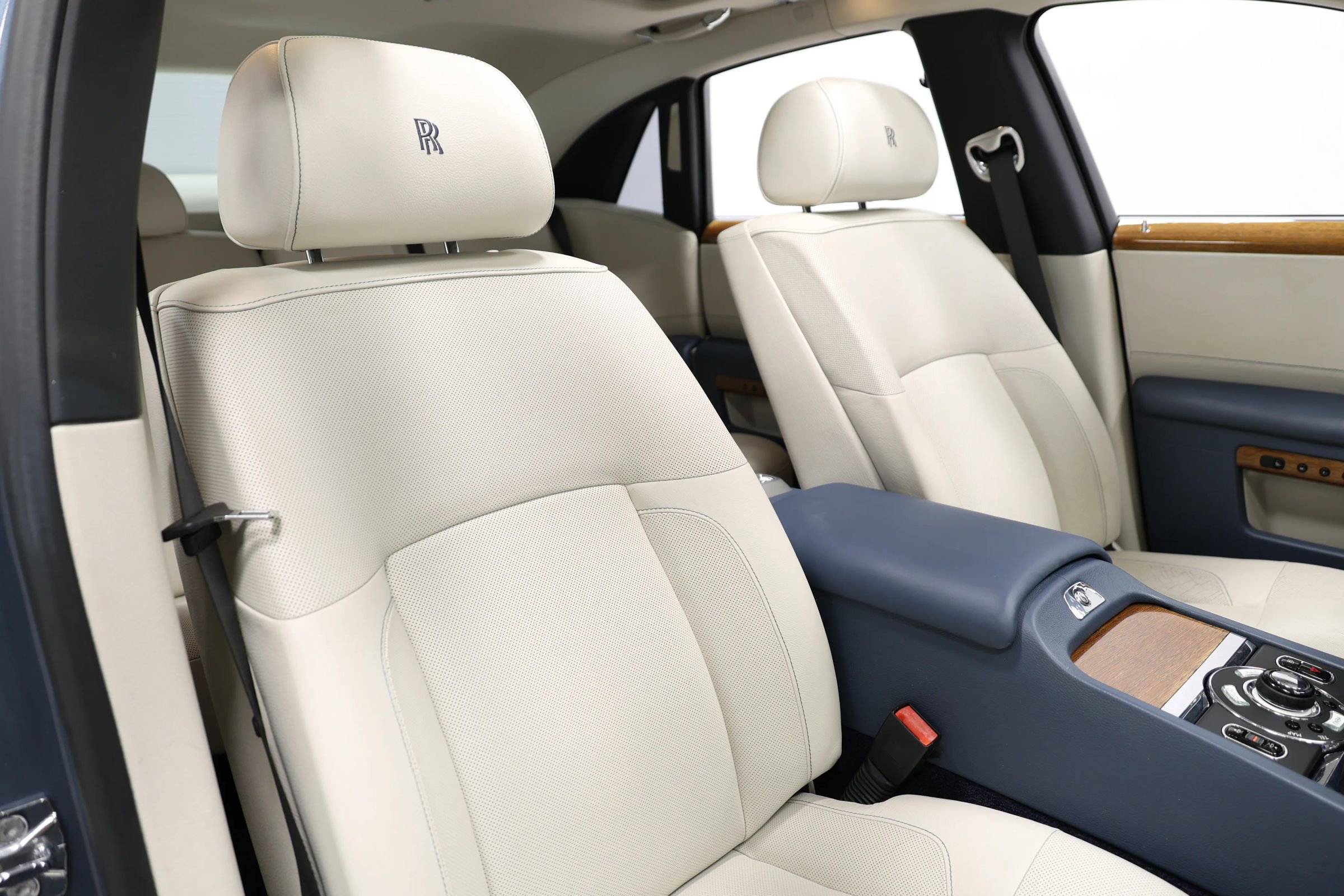 Used 2011 Rolls-Royce Ghost image 88