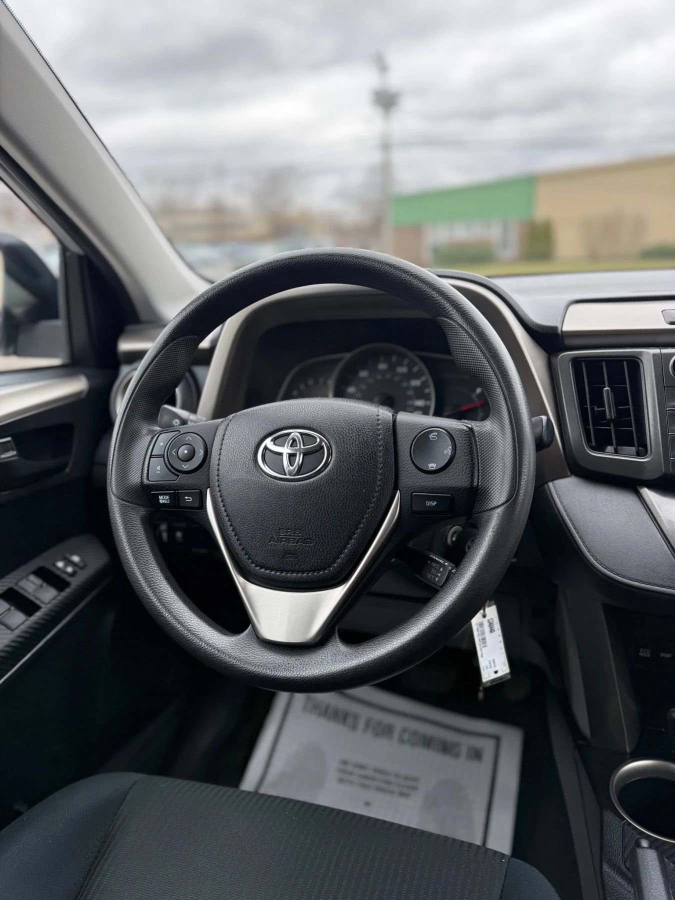 Used 2015 Toyota RAV4 LE AWD/4WD image 23