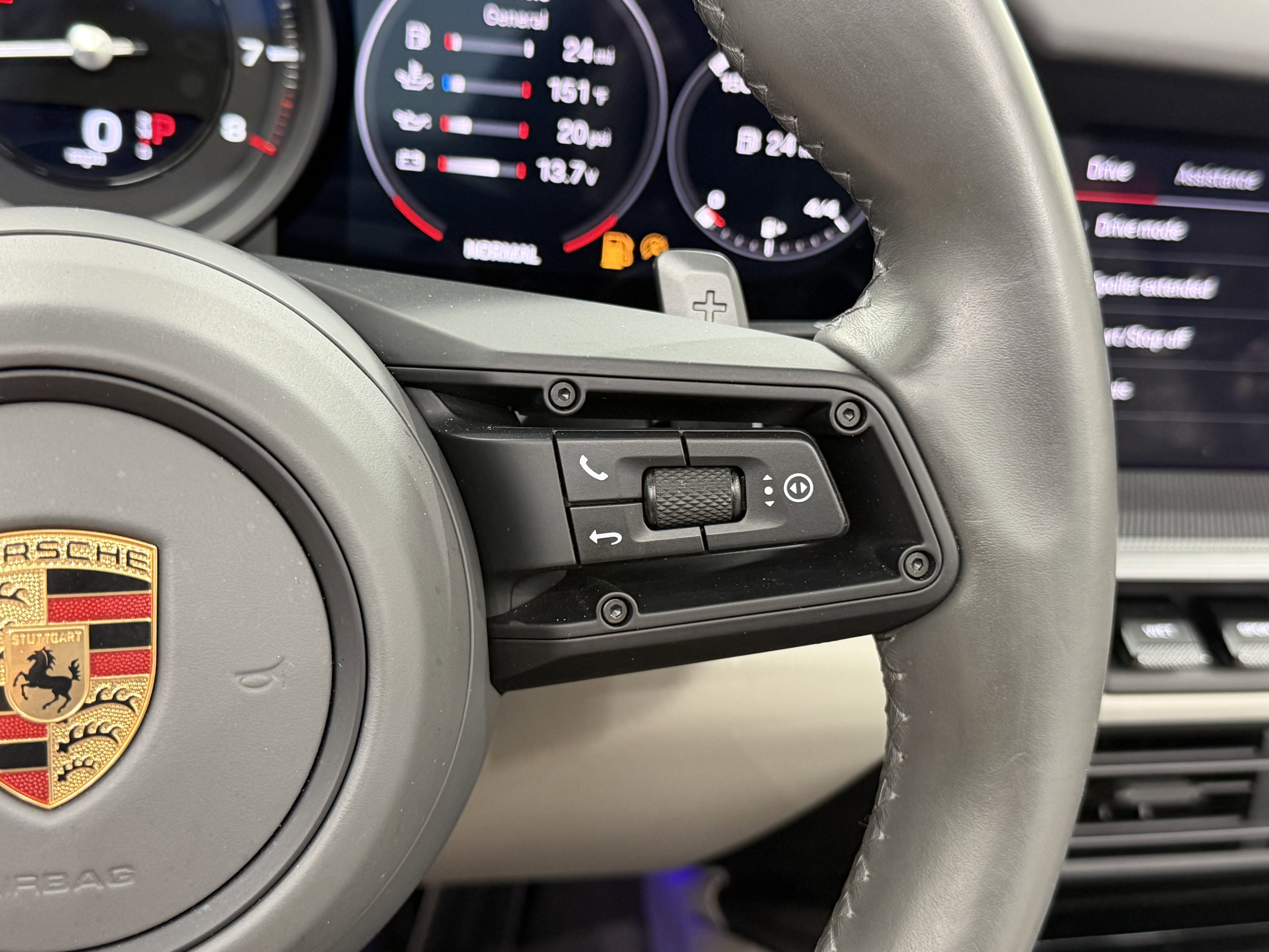 Certified 2022 Porsche 911 Targa 4S image 46