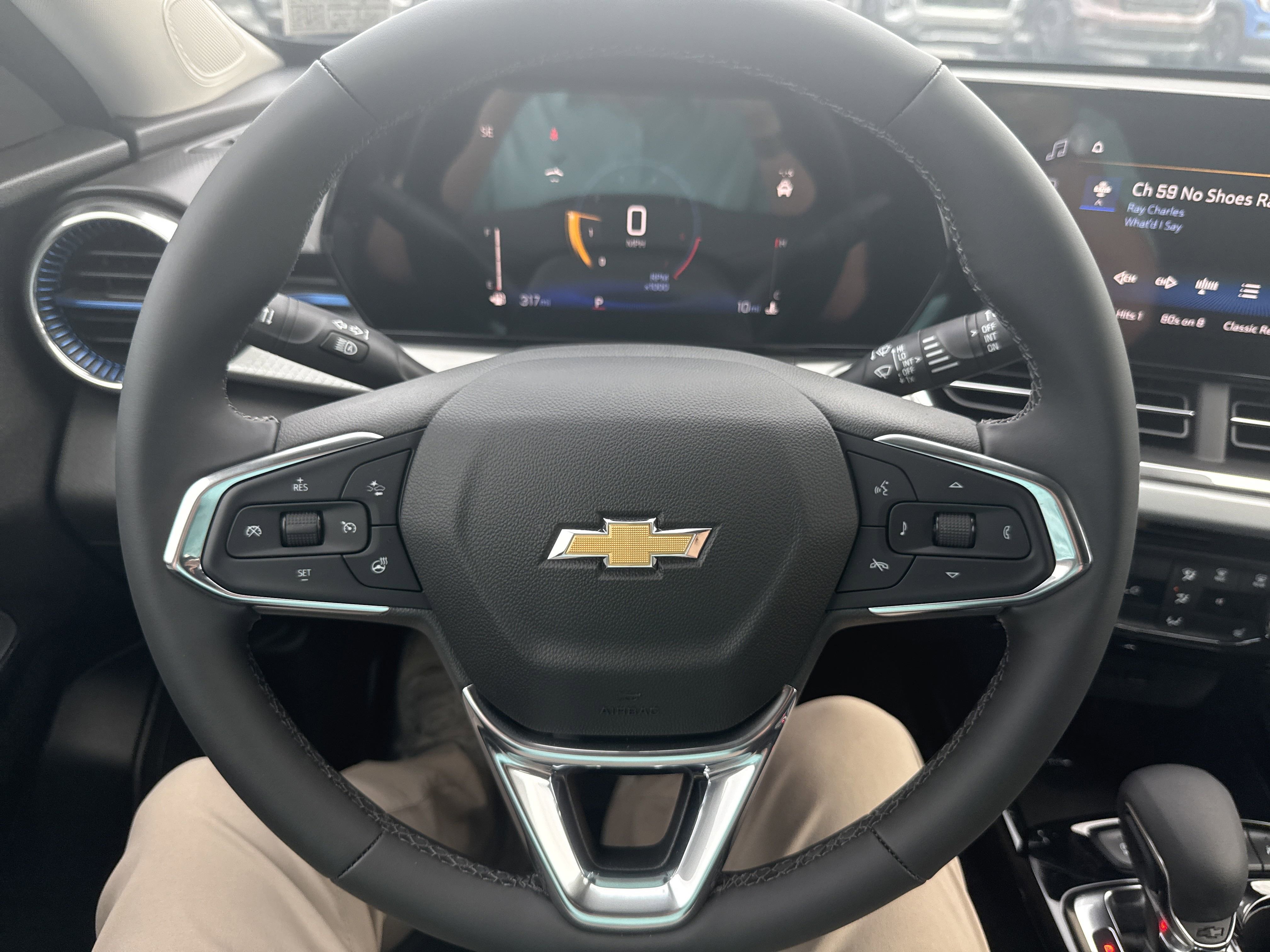 New 2025 Chevrolet Trax LT w/ Driver Confidence Package image 17