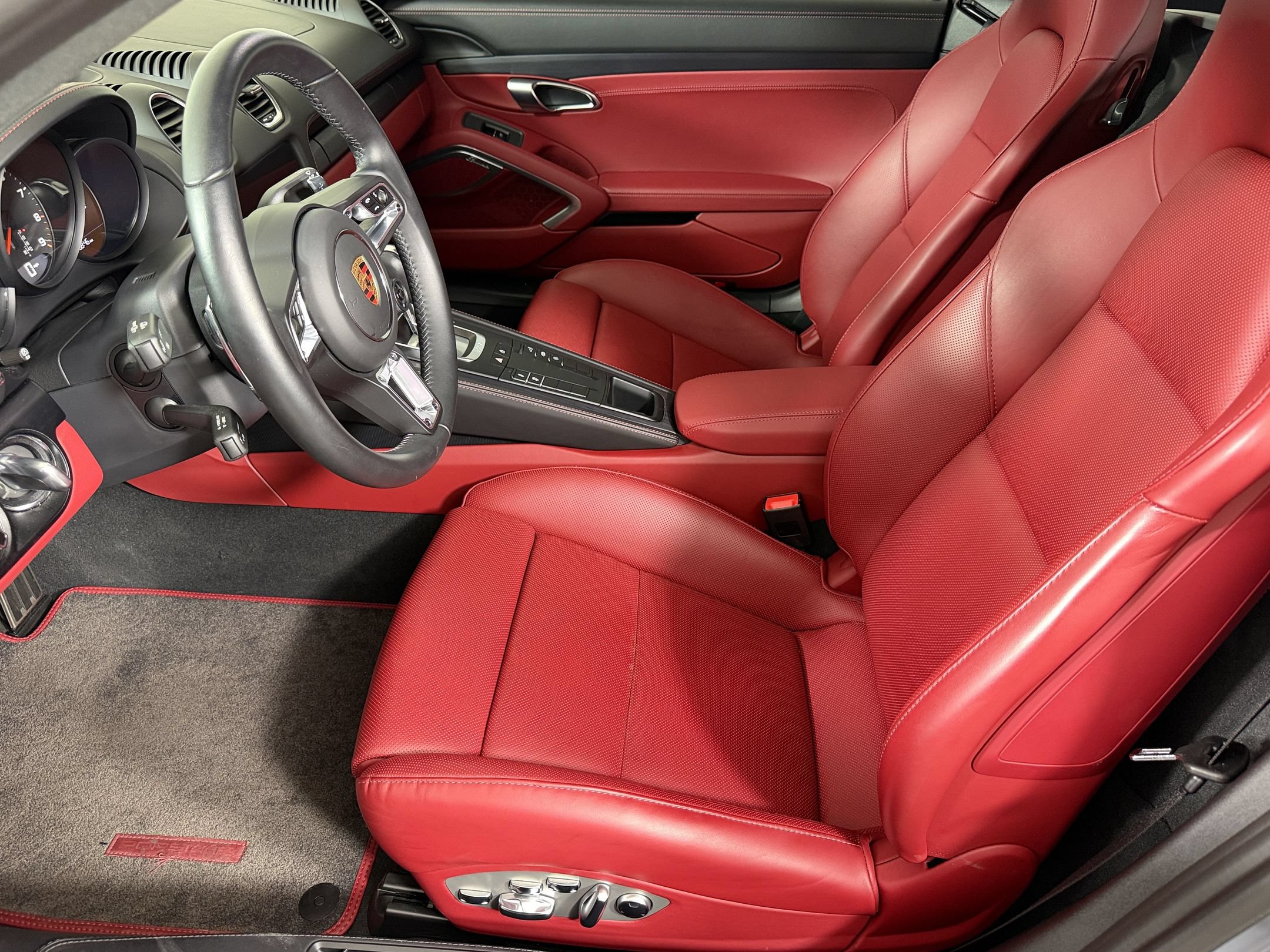 Certified 2023 Porsche 718 Cayman GTS RWD image 5