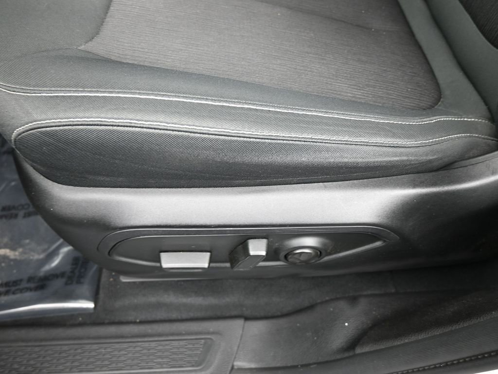 Used 2023 Jeep Grand Cherokee L Laredo w/ Luxury Tech Group I image 15