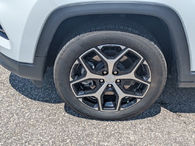 Used 2024 Jeep Compass Limited AWD/4WD image 11