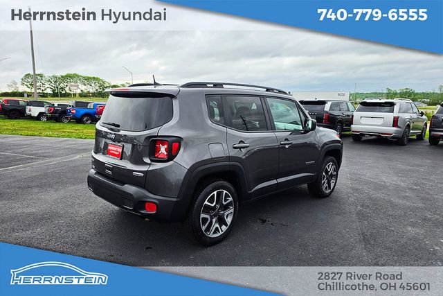 Used 2018 Jeep Renegade Latitude w/ Cold Weather Group AWD/4WD image 27