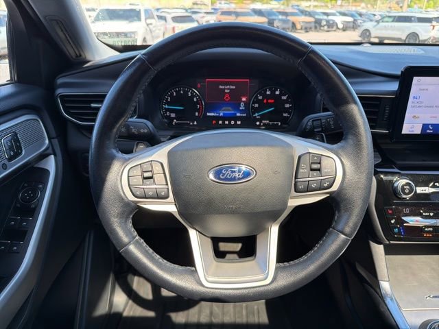Used 2021 Ford Explorer Limited w/ Equipment Group 301A AWD/4WD image 25