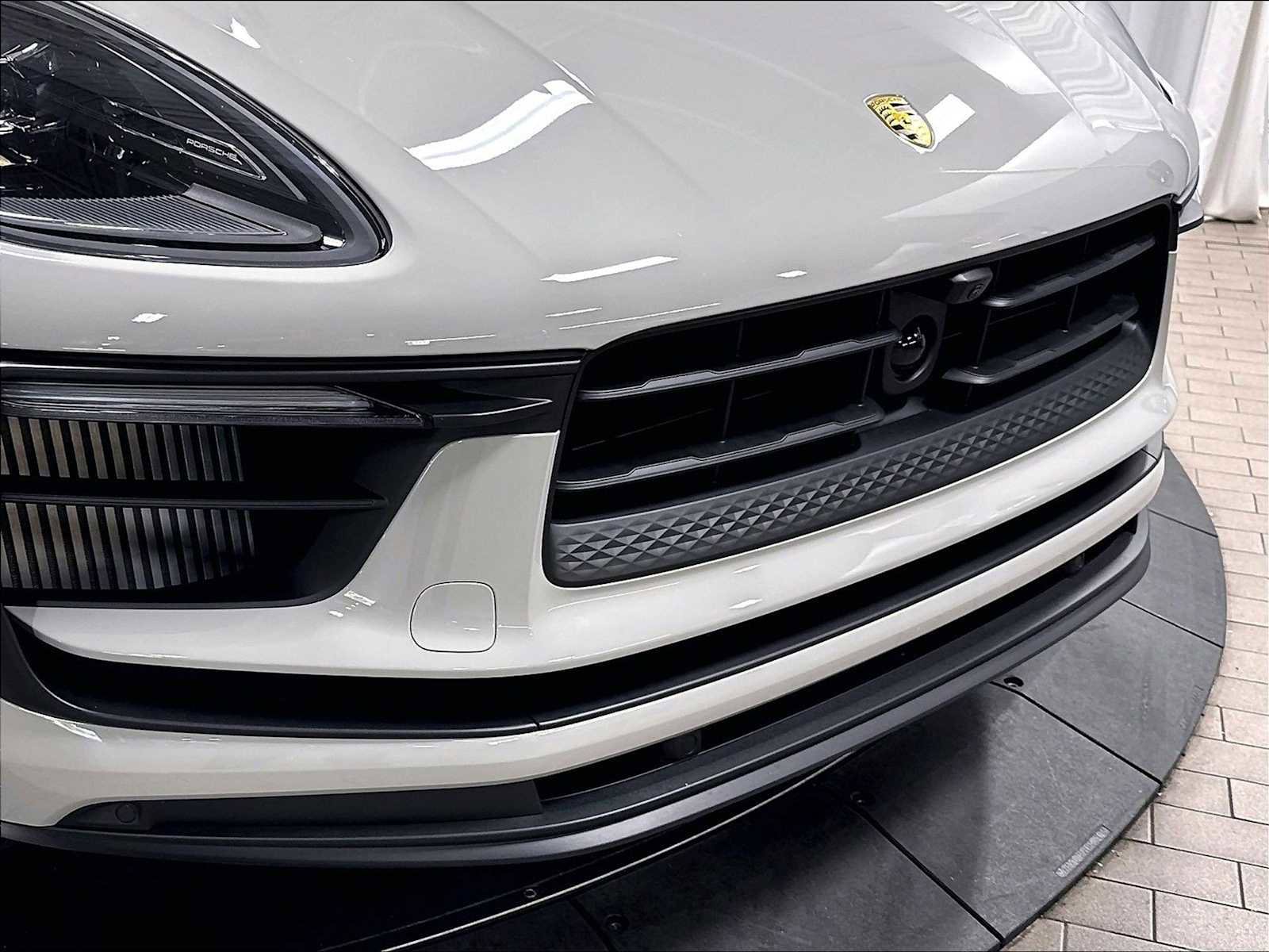 New 2026 Porsche Macan S AWD/4WD image 32