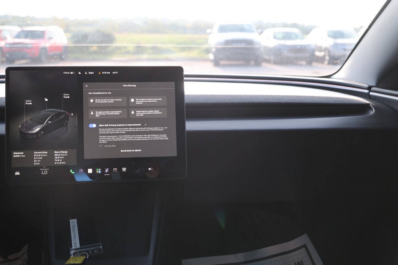 Used 2025 Tesla Model 3 Long Range RWD image 23