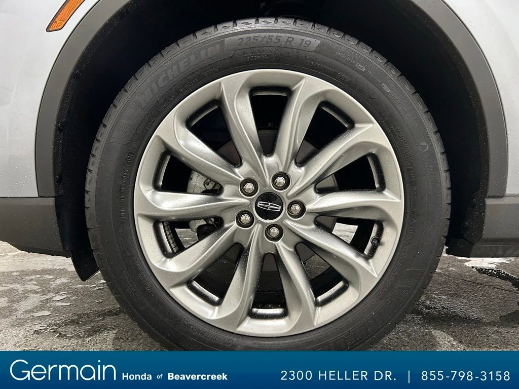 Used 2021 Lincoln Corsair AWD w/ Premium Package image 14