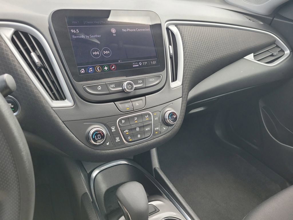 Used 2023 Chevrolet Malibu LT FWD image 29