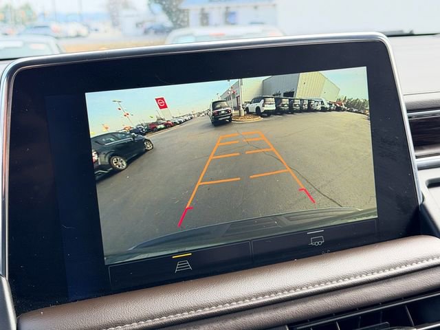 Used 2024 Chevrolet Suburban LT image 25