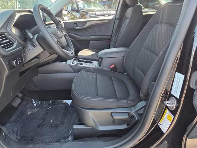Used 2025 Ford Escape Active FWD image 9
