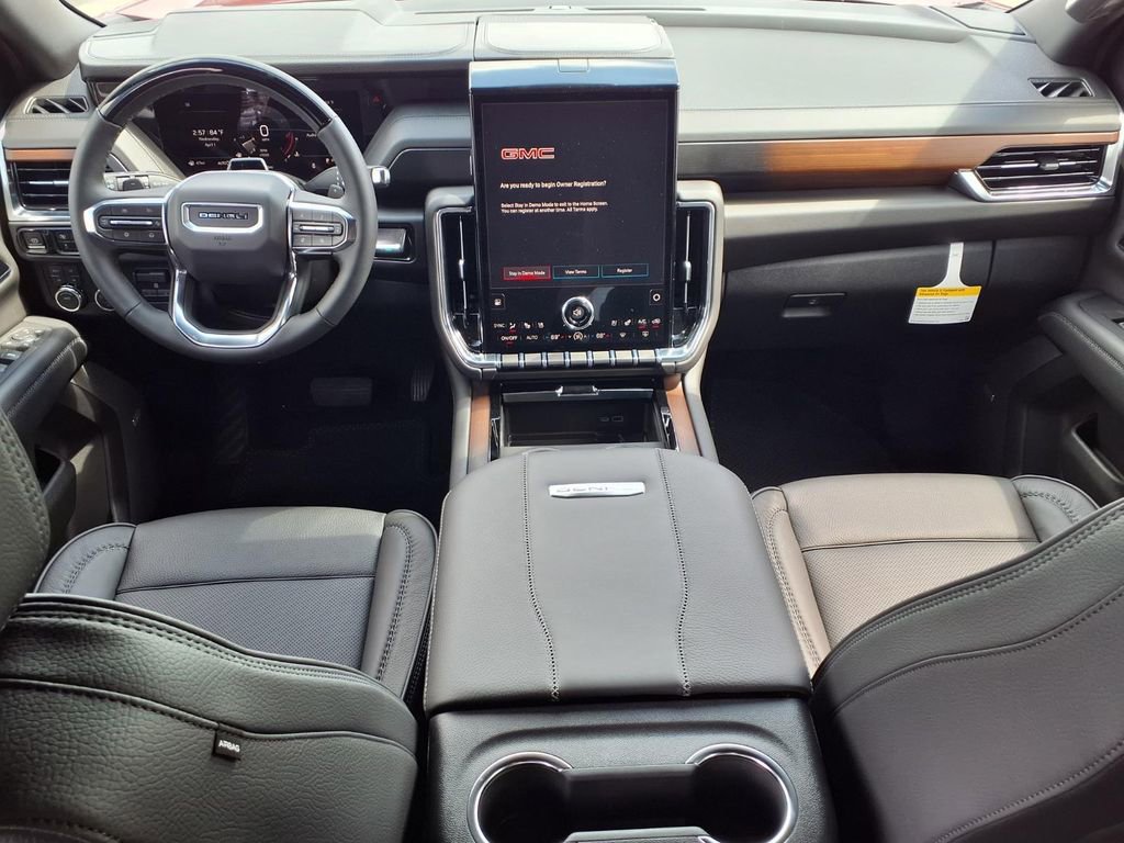 New 2026 GMC Yukon Denali w/ Denali Reserve Package AWD/4WD image 9