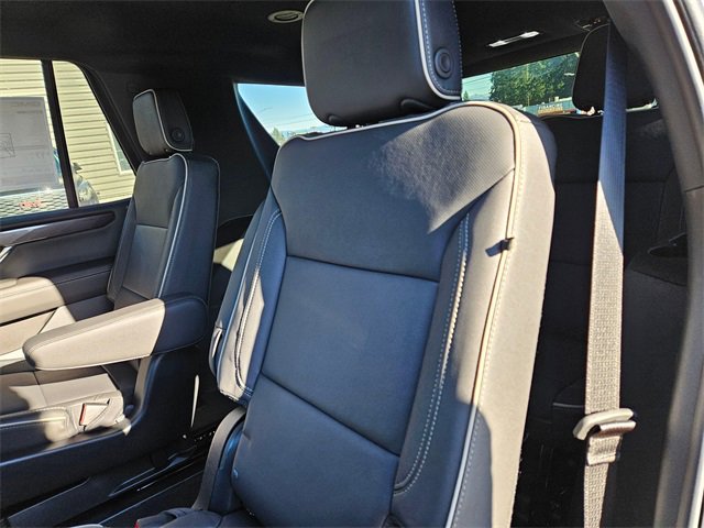 New 2025 GMC Yukon Elevation image 16