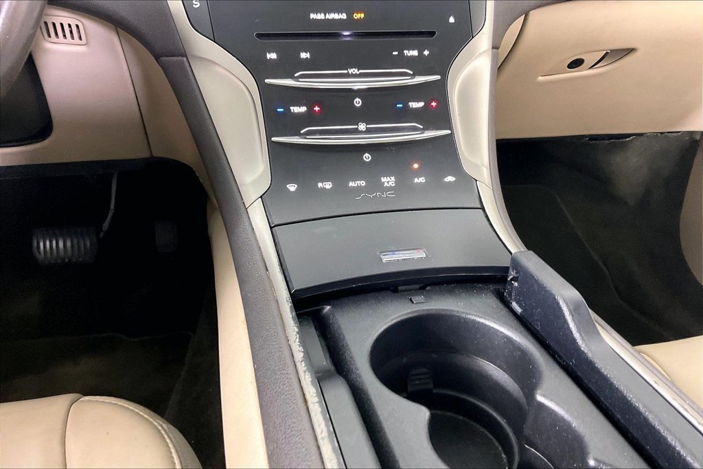 Used 2016 Lincoln MKZ w/ Equipment Group 200A Select FWD image 8