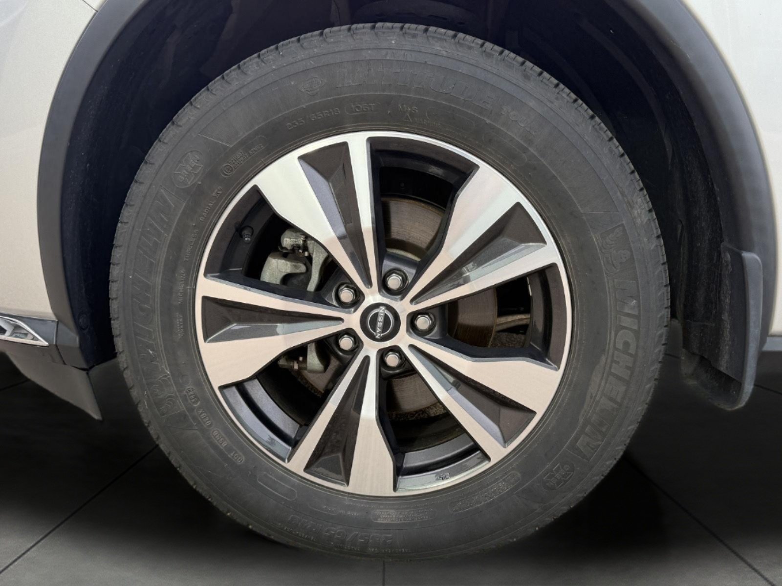Used 2023 Nissan Murano SV AWD/4WD image 7