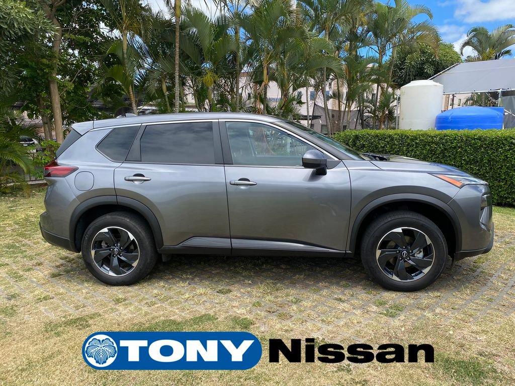 Used 2025 Nissan Rogue SV FWD image 26
