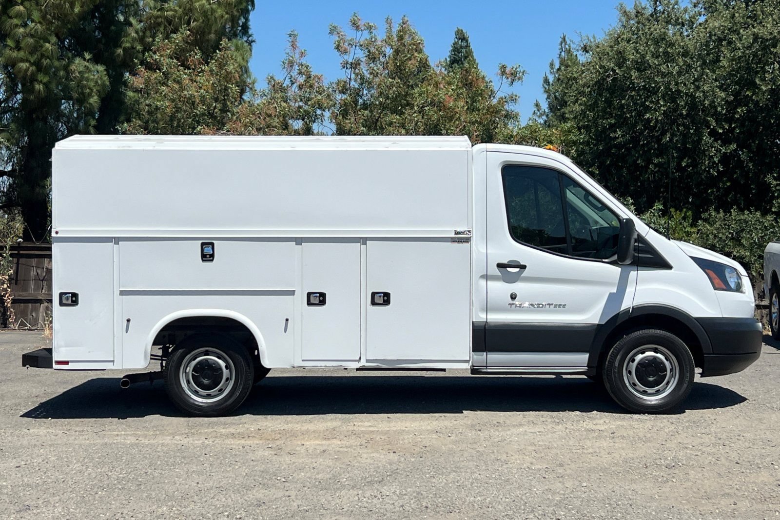 Used 2017 Ford Transit 350 138 RWD image 3