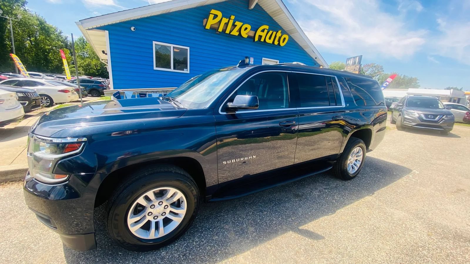Used 2018 Chevrolet Suburban LT AWD/4WD image 2