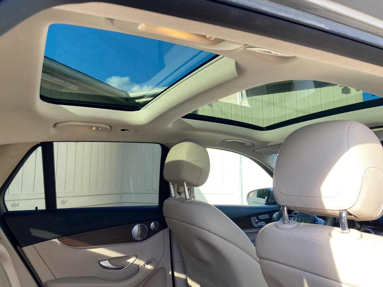 Used 2021 Mercedes-Benz GLC 300 4MATIC image 4