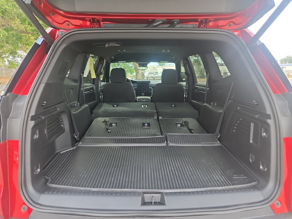 Used 2026 GMC Acadia Elevation w/ LPO, Floor Liner Package AWD/4WD image 19