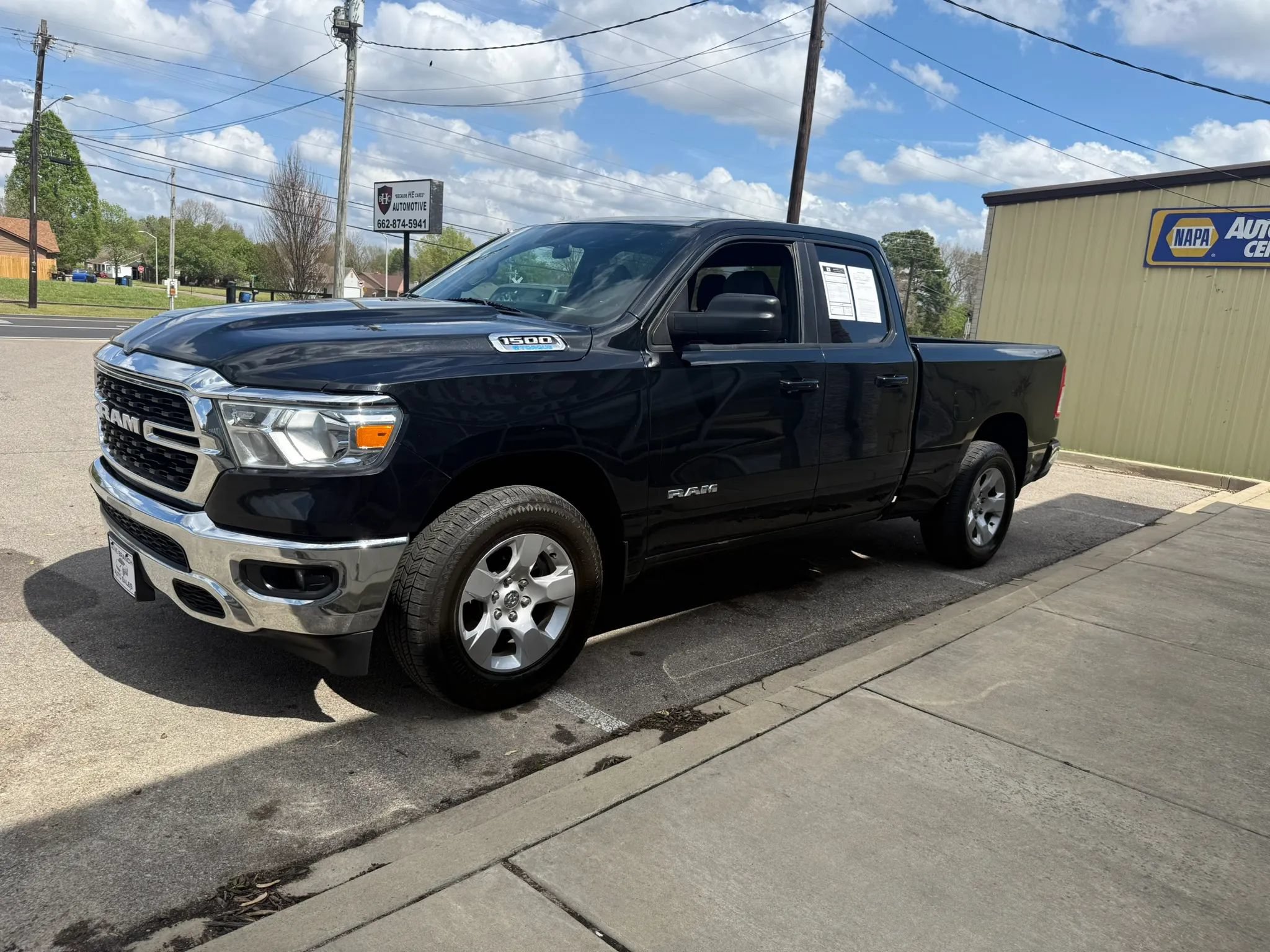Used 2022 RAM 1500 Big Horn AWD/4WD image 4