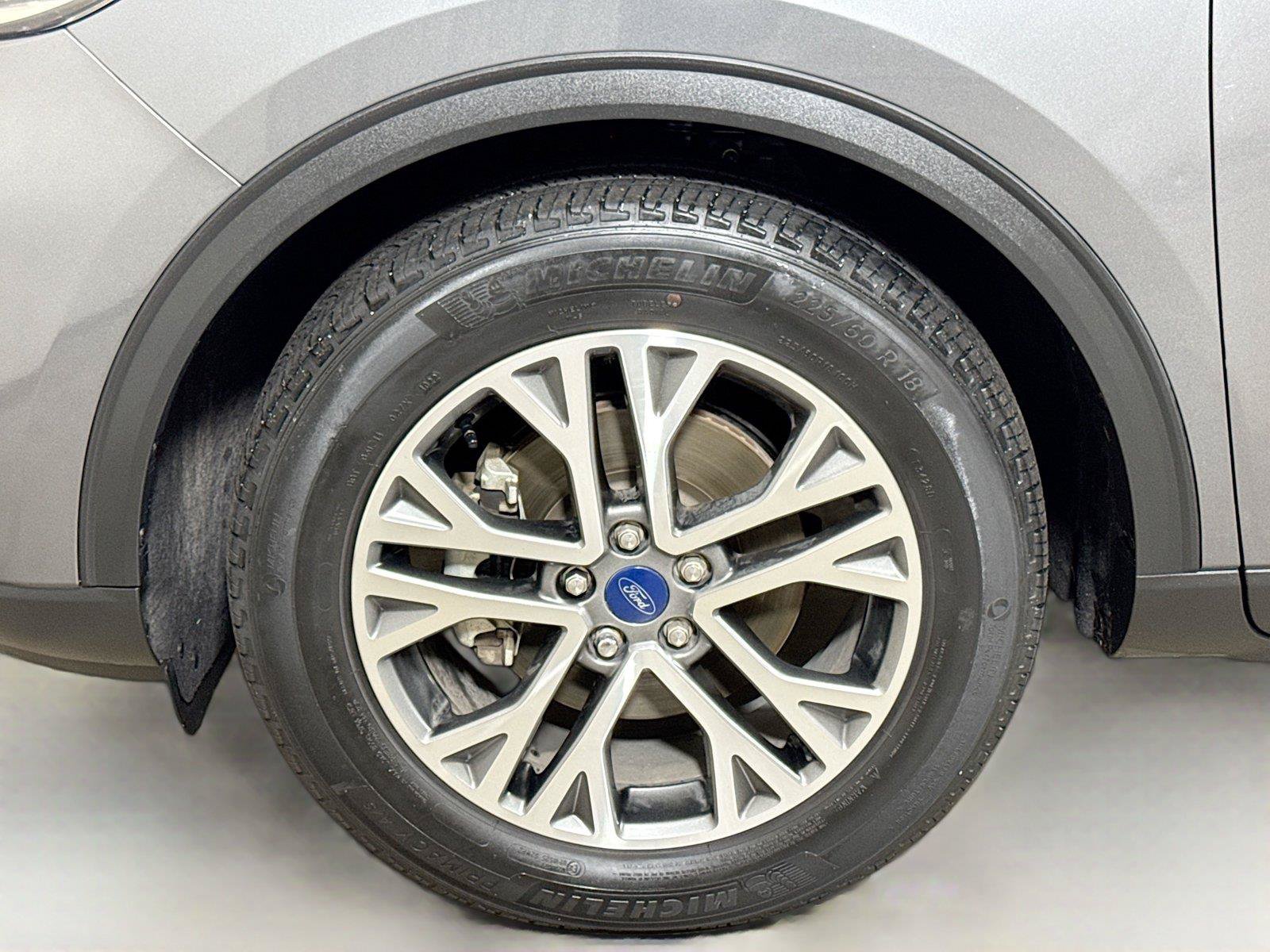 Used 2022 Ford Escape SEL w/ Technology Package AWD/4WD image 29