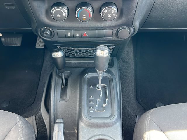 Used 2017 Jeep Wrangler Unlimited Sport w/ Quick Order Package 24S AWD/4WD image 16