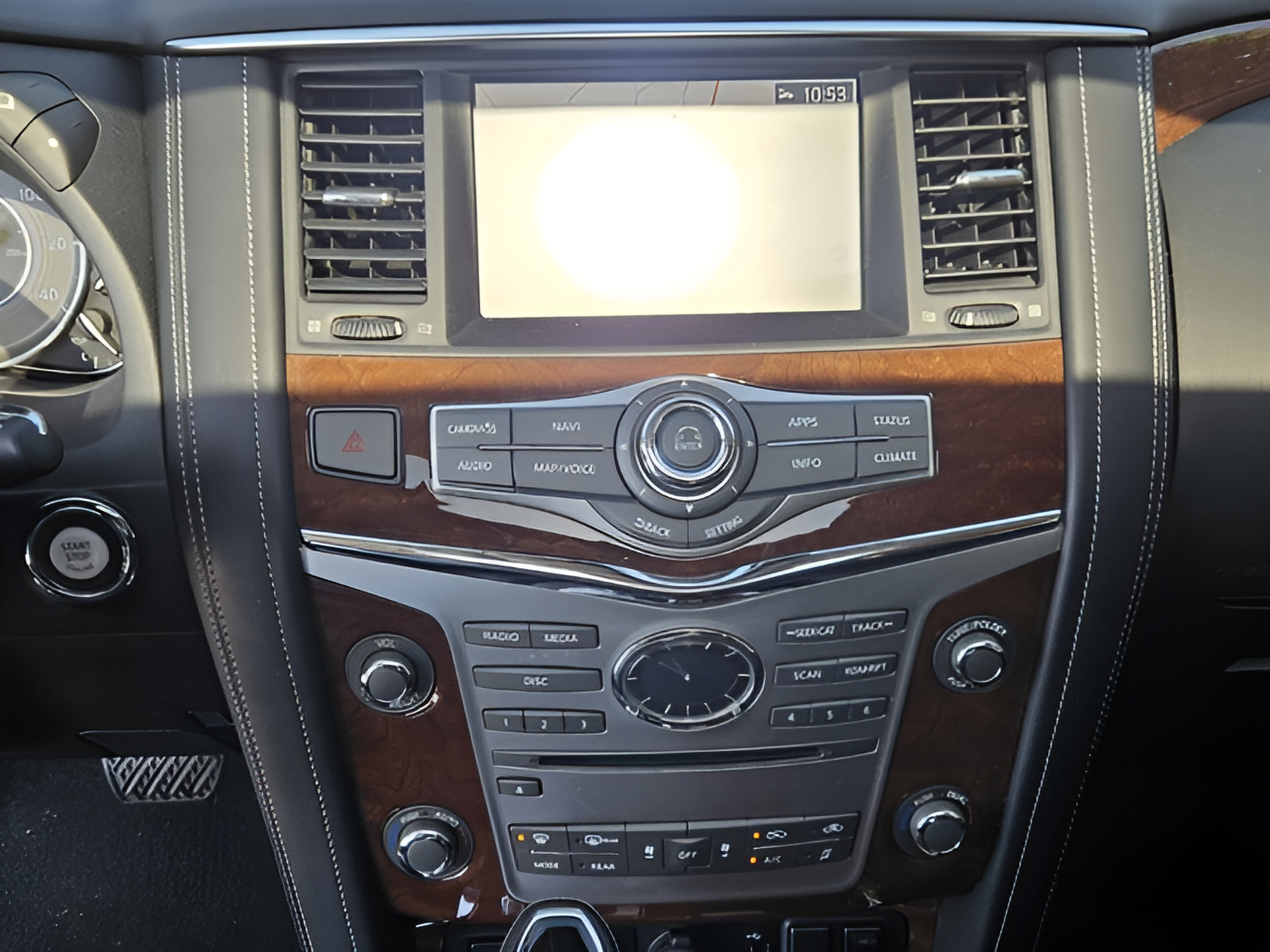 Used 2019 INFINITI QX80 Luxe w/ All-Season Package RWD image 20