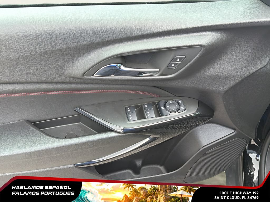 Used 2025 Chevrolet Trax RS w/ Sunroof Package FWD image 13