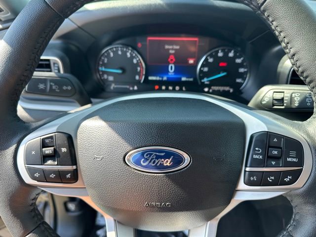 Used 2024 Ford Explorer XLT w/ Equipment Group 202A AWD/4WD image 29