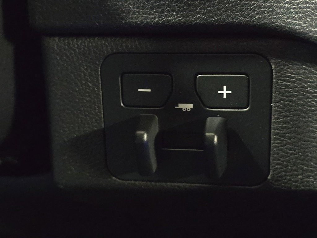 New 2026 Toyota Tundra SR5 image 8