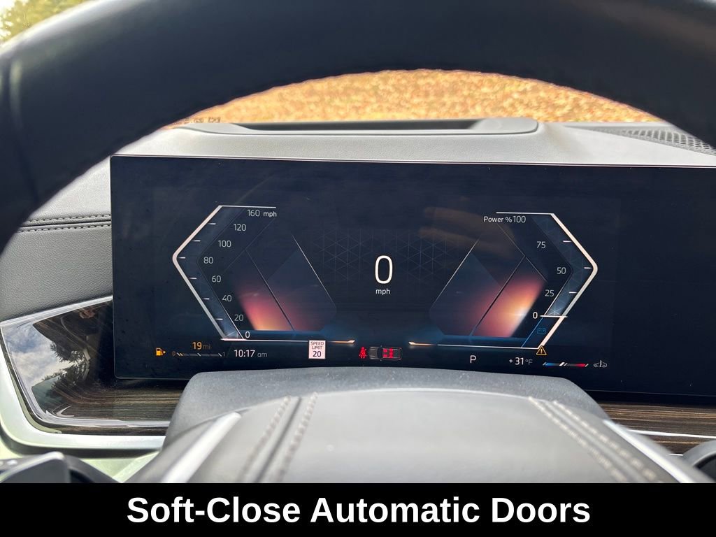 Used 2023 BMW X7 xDrive40i w/ Premium Package image 15