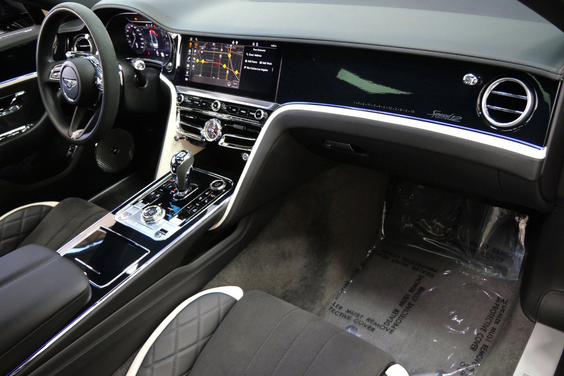 Used 2024 Bentley Flying Spur W12 image 14