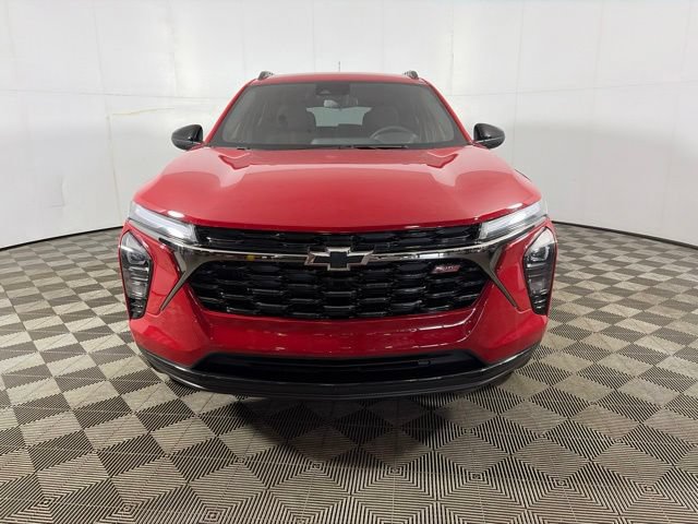 New 2026 Chevrolet Trax RS w/ Driver Confidence Package FWD image 2