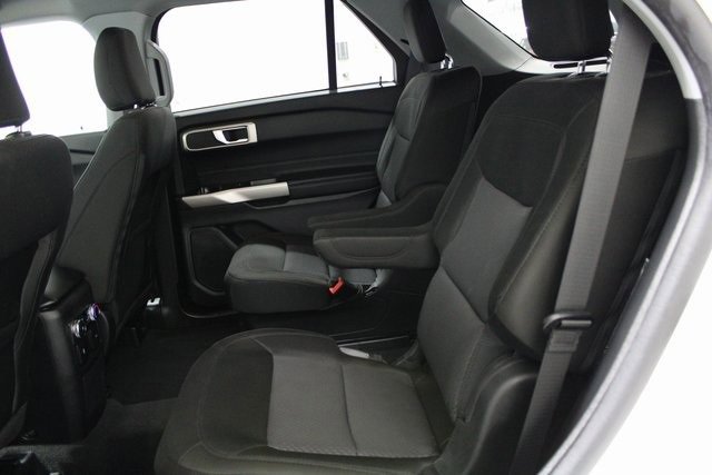 Used 2023 Ford Explorer XLT image 19