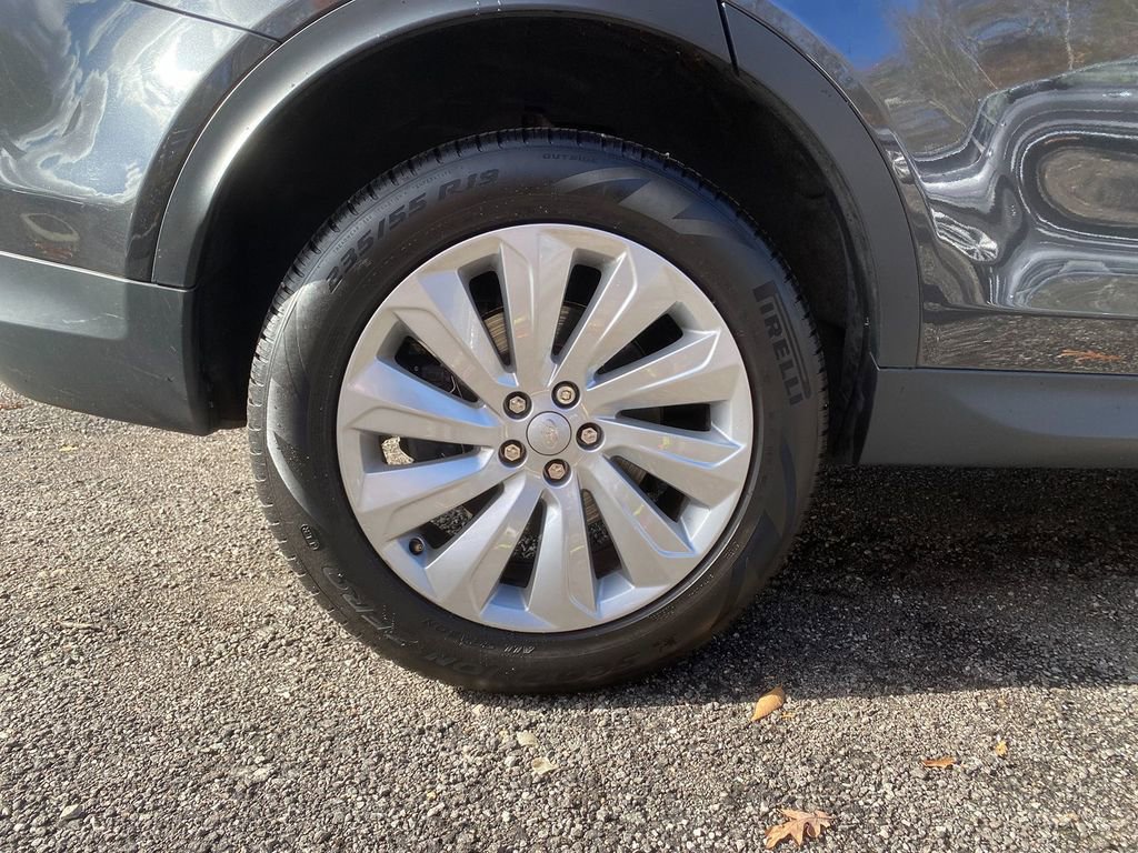 Used 2022 Land Rover Discovery Sport S image 30