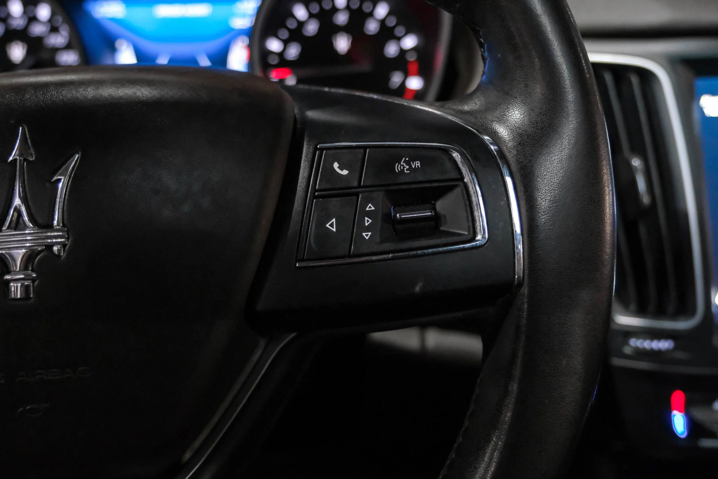 Used 2019 Maserati Levante GranLusso image 16