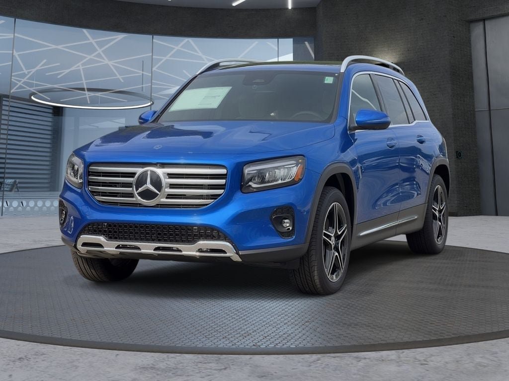 New 2026 Mercedes-Benz GLB 250 4MATIC image 2