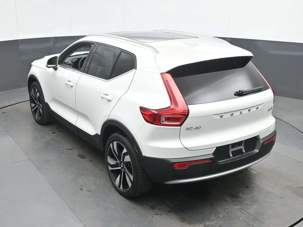 Used 2023 Volvo XC40 B5 Ultimate w/ Climate Package AWD/4WD image 39